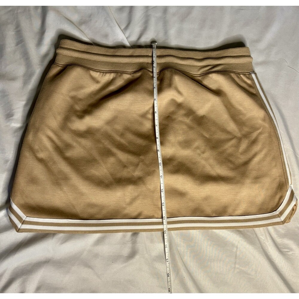 Spalding Women's Elastic Waist Side Pockets Relaxed Fit Skort Size Medium Beige - Picture 5 of 9